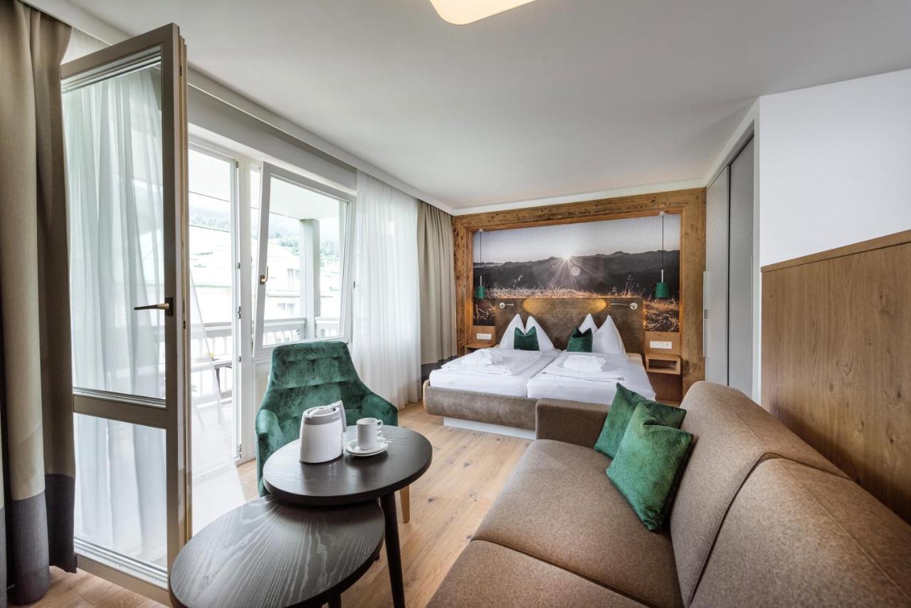 Aktiv- & Gesundheitsresort Das Gxund - Thermeneintritt Inklusive บาดฮอฟกัสไตน์ ภายนอก รูปภาพ