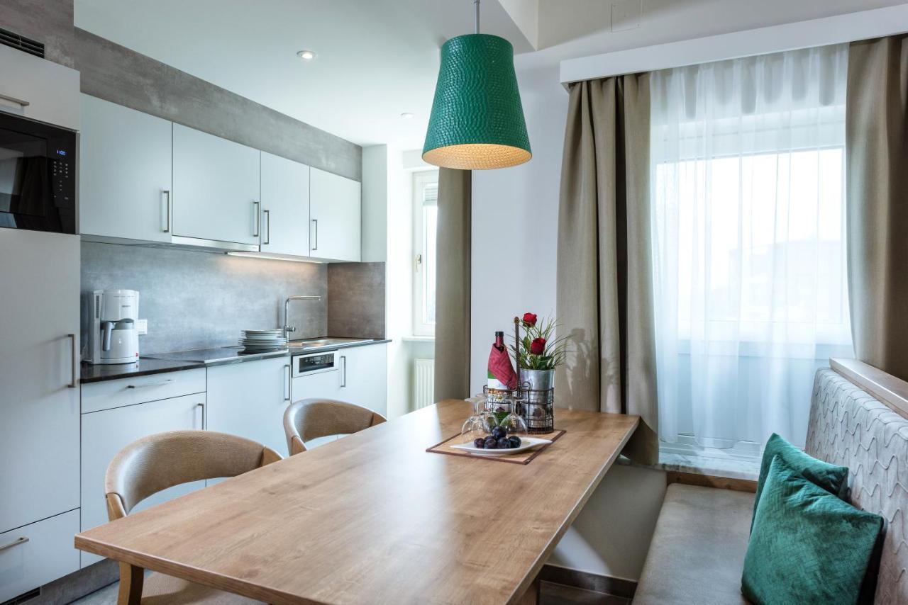 Aktiv- & Gesundheitsresort Das Gxund - Thermeneintritt Inklusive บาดฮอฟกัสไตน์ ภายนอก รูปภาพ