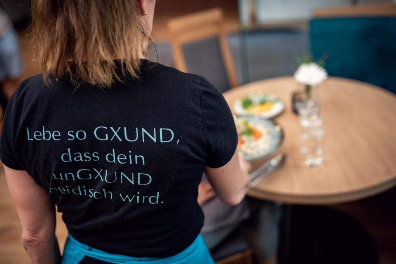 Aktiv- & Gesundheitsresort Das Gxund - Thermeneintritt Inklusive บาดฮอฟกัสไตน์ ภายนอก รูปภาพ