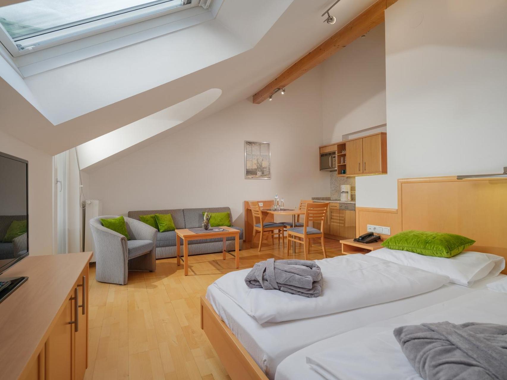 Aktiv- & Gesundheitsresort Das Gxund - Thermeneintritt Inklusive บาดฮอฟกัสไตน์ ภายนอก รูปภาพ