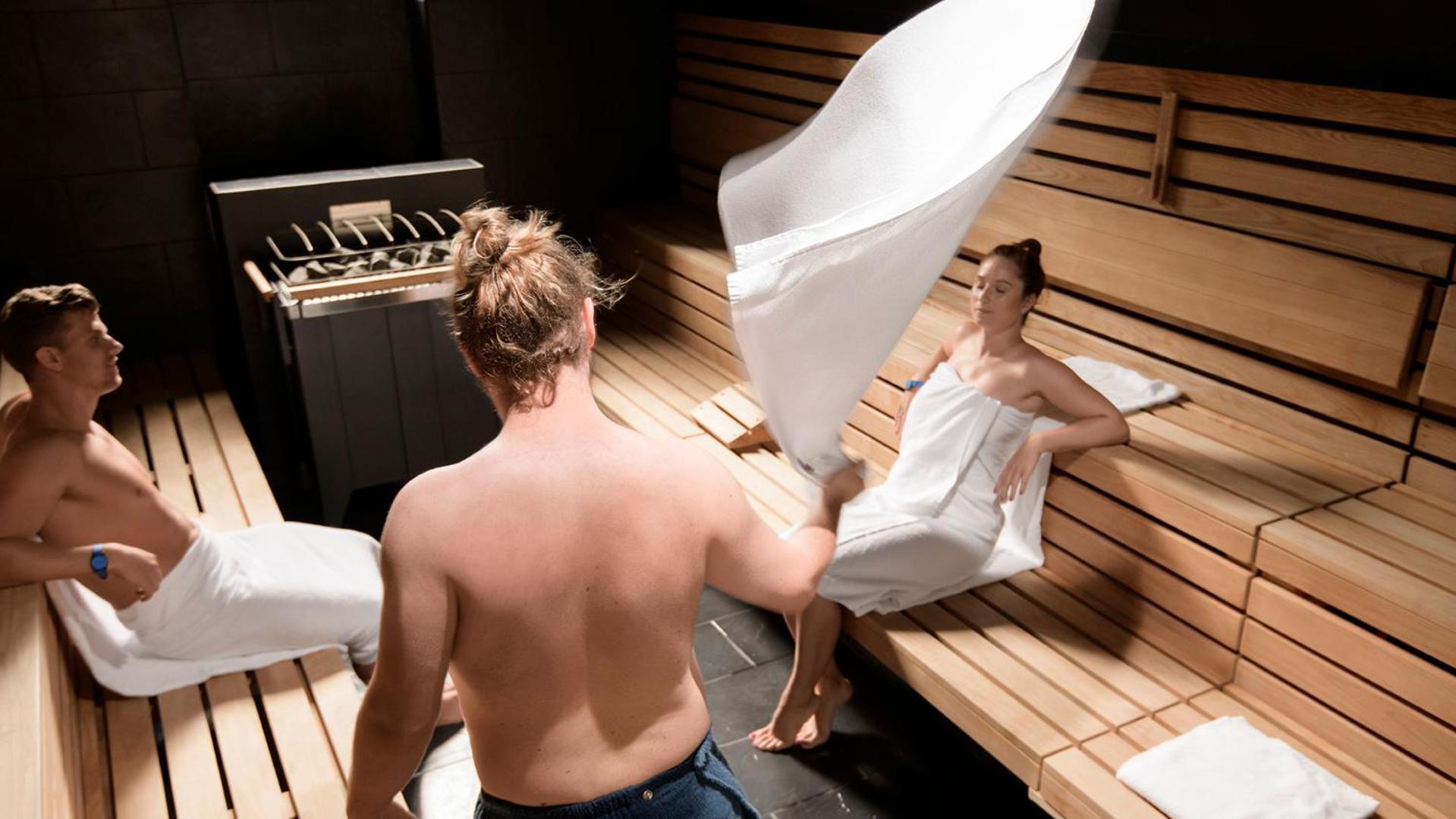 Aktiv- & Gesundheitsresort Das Gxund - Thermeneintritt Inklusive บาดฮอฟกัสไตน์ ภายนอก รูปภาพ