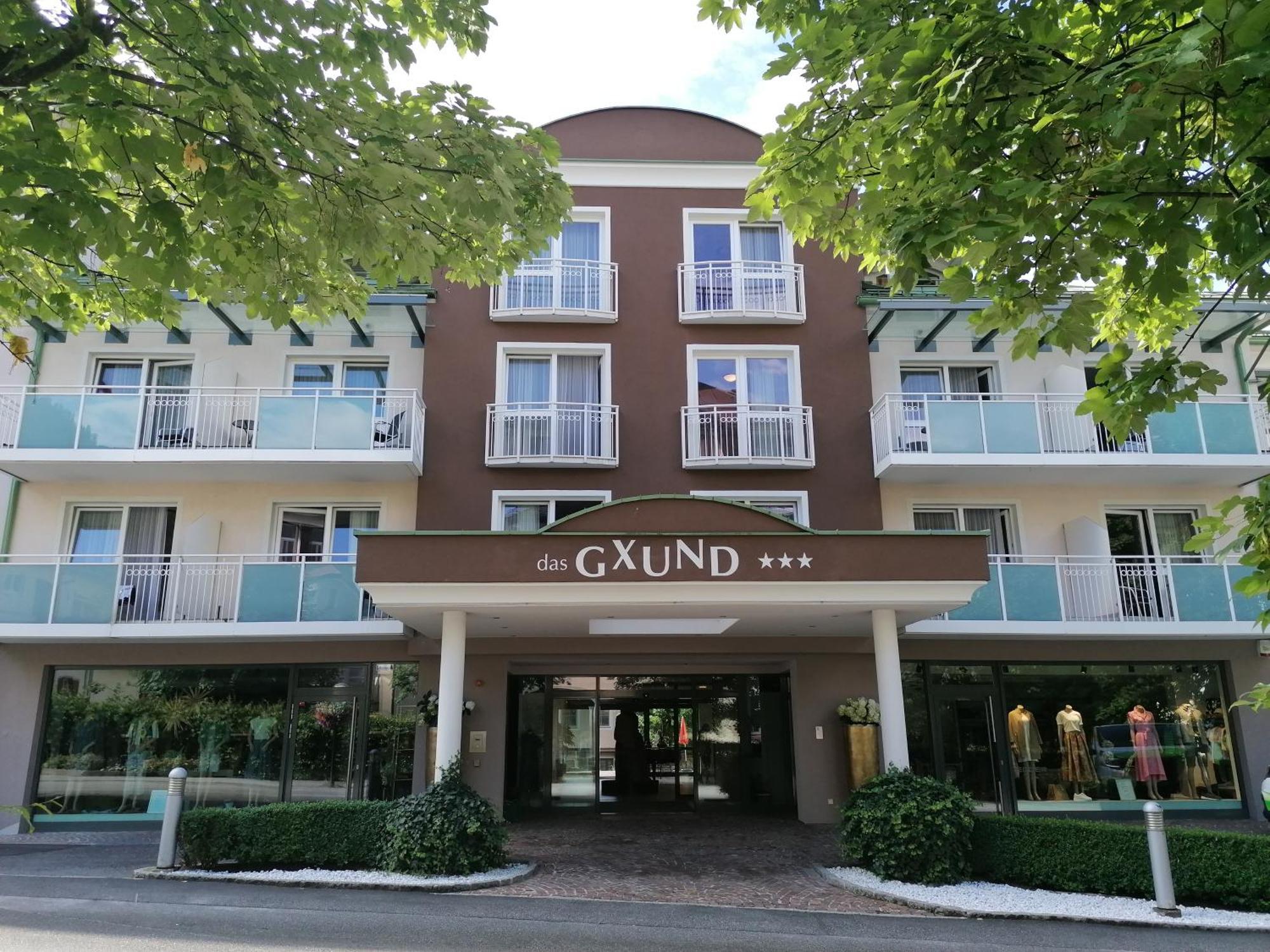 Aktiv- & Gesundheitsresort Das Gxund - Thermeneintritt Inklusive บาดฮอฟกัสไตน์ ภายนอก รูปภาพ